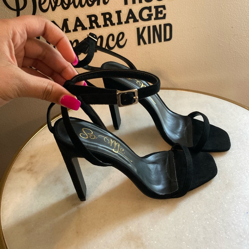 Black So Me shoes size 8